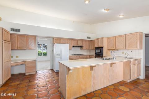 4601 E Mulberry Dr, Phoenix, AZ 85018 photo 11