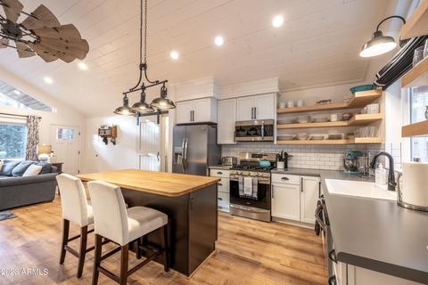 2772 Larson Loop, Forest Lakes, AZ 85931 photo 13