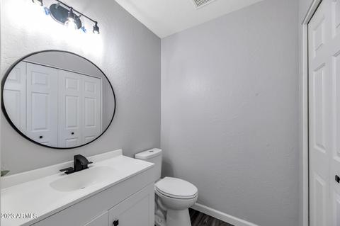 2352 E Gelding Dr, Phoenix, AZ 85022 photo 6