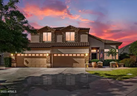 2004 E Catamaran Dr, Gilbert, AZ 85234