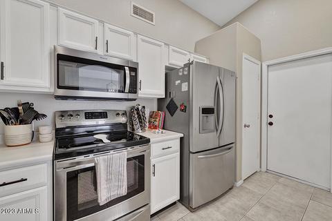 2204 E Kelton Ln, Phoenix, AZ 85022 photo 11