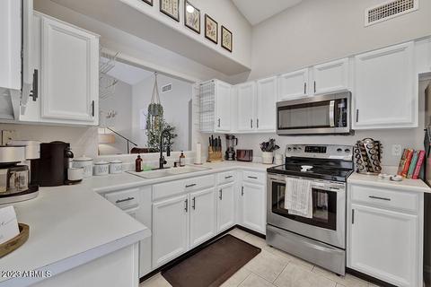 2204 E Kelton Ln, Phoenix, AZ 85022 photo 10