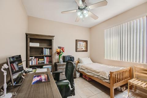 1074 S Roles Dr, Gilbert, AZ 85296 photo 6