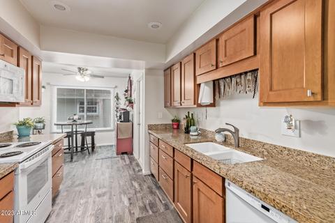 18811 N 129th Ave, Sun City West, AZ 85375