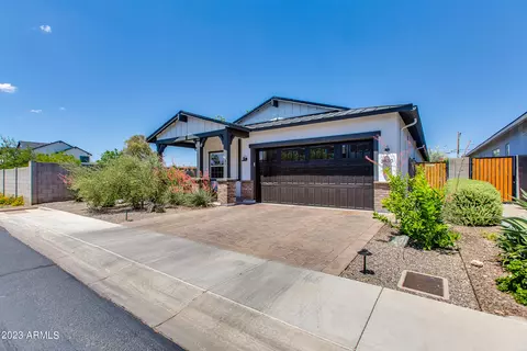 3830 E Crittenden Ln, Phoenix, AZ 85018