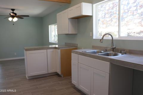 223 E Yuma St, Globe, AZ 85501 photo 7