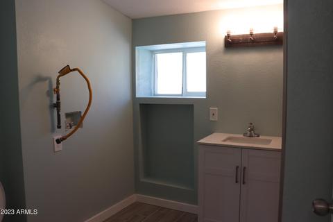 223 E Yuma St, Globe, AZ 85501 photo 12