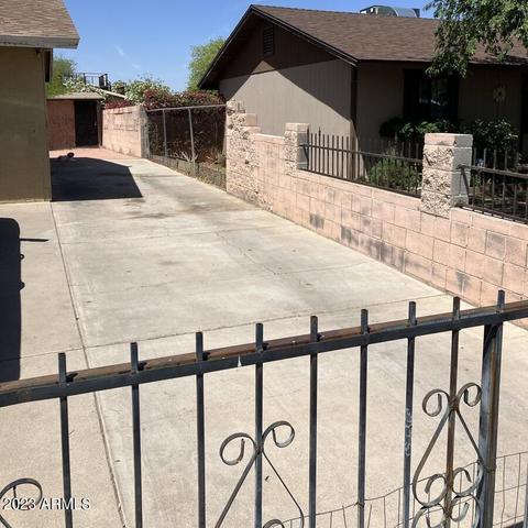 7058 S 16th Dr, Phoenix, AZ 85041 photo 5