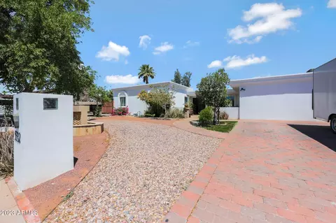 5332 W Eva St, Glendale, AZ 85302