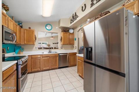 697 W Baylor Ln, Gilbert, AZ 85233 photo 4