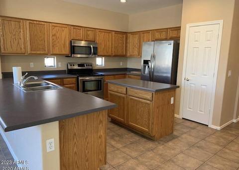 3376 E Powell Way, Gilbert, AZ 85298 photo 2