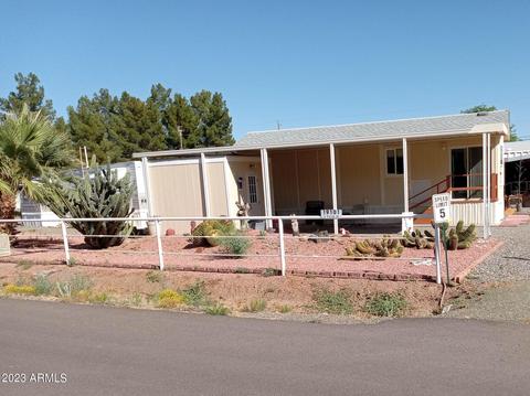 19101 E Palm Ln #25, Black Canyon City, AZ 85324