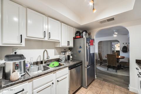 3825 E Camelback Rd #259, Phoenix, AZ 85018 photo 3