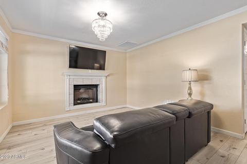 3228 Emerald Cir, Mesa, AZ 85204 photo 4