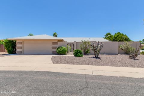 17603 N Country Club Dr, Sun City, AZ 85373