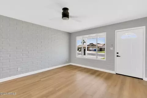 1264 E Campus Dr, Tempe, AZ 85282 photo 8