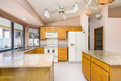 759 E Vera Ln, Tempe, AZ 85284 photo 17