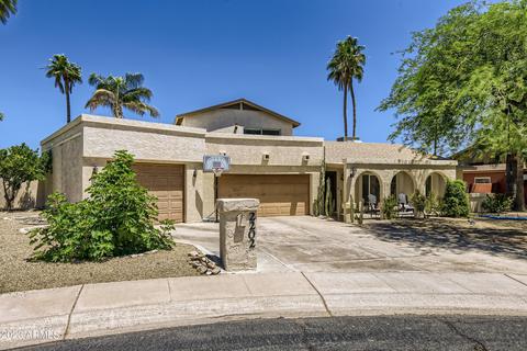2202 E Sunnyside Dr E, Phoenix, AZ 85028