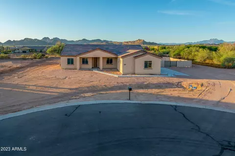 1780 E Concho St, Apache Junction, AZ 85119 photo 5