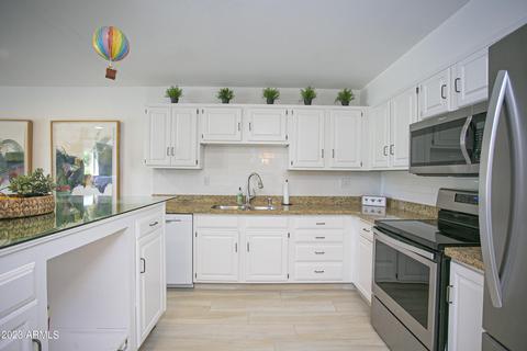 7840 E Camelback Rd #203, Scottsdale, AZ 85251