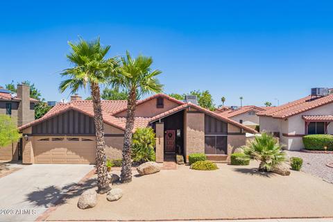 7838 W Canterbury Dr, Peoria, AZ 85345