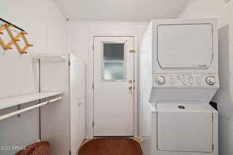 2097 Gilbert Ln, Overgaard, AZ 85933 photo 14