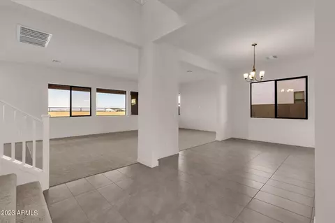 908 E Buist Ave, Phoenix, AZ 85042 photo 5