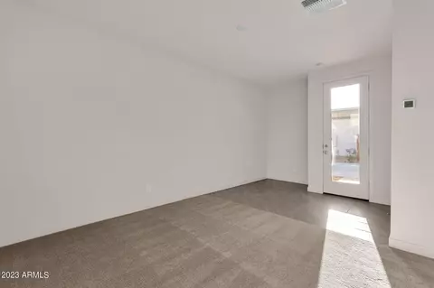 908 E Buist Ave, Phoenix, AZ 85042 photo 16
