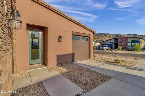 908 E Buist Ave, Phoenix, AZ 85042 photo 3