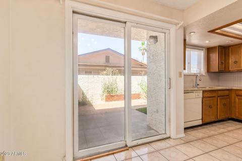 1402 E Osborn Rd #11, Phoenix, AZ 85014 photo 9