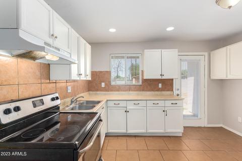 1308 E Lasalle St, Phoenix, AZ 85040