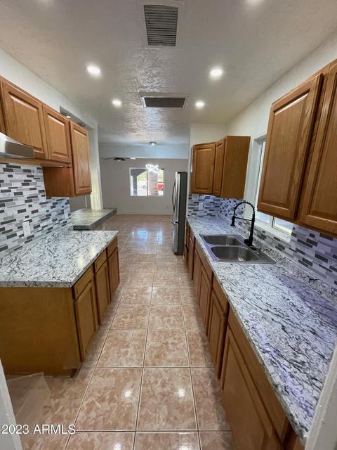 3220 W Pierce St, Phoenix, AZ 85009 photo 18