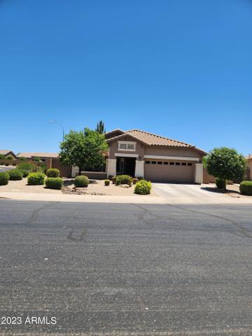 6601 S Silver Dr, Chandler, AZ 85249