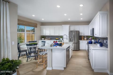 1051 W Diamondback Dr, Chandler, AZ 85286