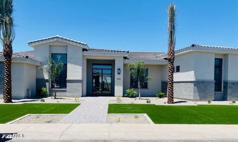 5920 S Gemstone Dr S, Chandler, AZ 85249