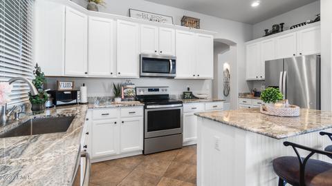 518 E Sheffield Ave, Gilbert, AZ 85296