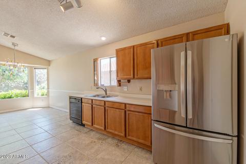 3513 E Sequoia Dr, Phoenix, AZ 85050 photo 9