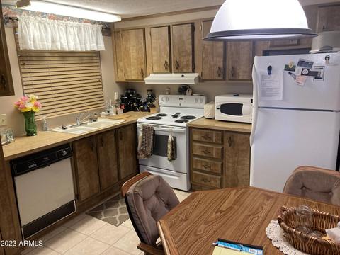 2900 W Superstition Blvd #8, Apache Junction, AZ 85120 photo 6