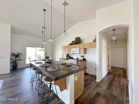 9408 S Springtail Dr, Hereford, AZ 85615 photo 3