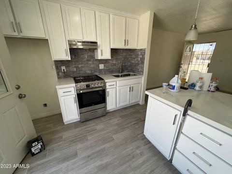 2844 E Chipman Rd, Phoenix, AZ 85040 photo 6