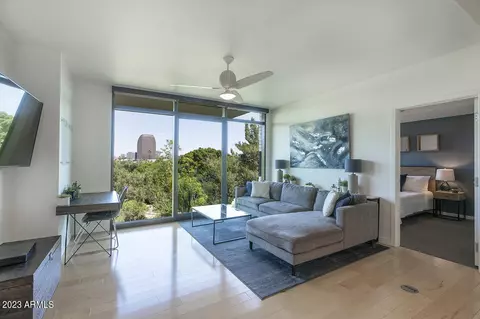 200 W Portland St #420, Phoenix, AZ 85003