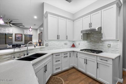 4830 E Kirkland Rd, Phoenix, AZ 85054 photo 9