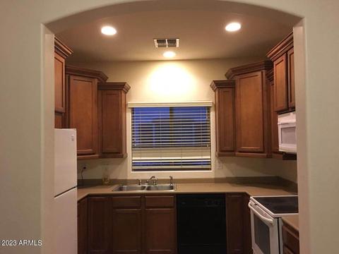 4661 E Laurel Ave, Gilbert, AZ 85234 photo 3