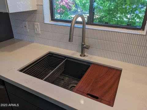2932 E Cholla St, Phoenix, AZ 85028 photo 9