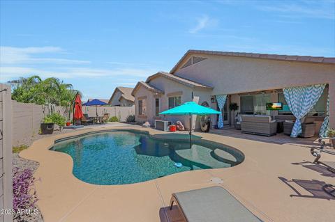 758 W Desert Valley Dr, San Tan Valley, AZ 85143