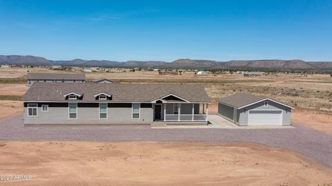 2294 W Madeira Ave, Paulden, AZ 86334