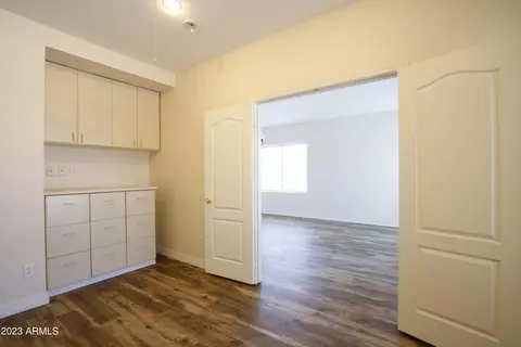 2434 E Patrick Ln, Phoenix, AZ 85024 photo 3
