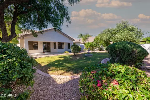 2277 E Amber Ln, Gilbert, AZ 85296