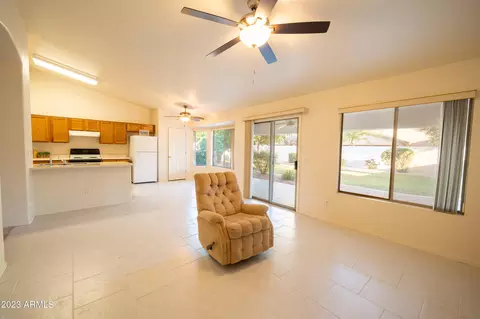 2277 E Amber Ln, Gilbert, AZ 85296 photo 9