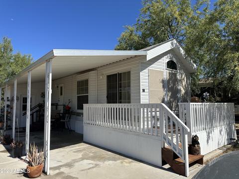 19500 E Gregory St #37, Black Canyon City, AZ 85324